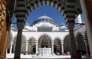 Diyanet Center of America Mosque Design Project – mosque chandelier detail view 3