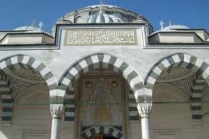 Tokyo Mosque Design Project – mosque chandelier detail view 5