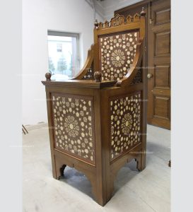 Wooden Mosque Preacher Dais – WD-12 – wooden mosque mihrab detail view 1