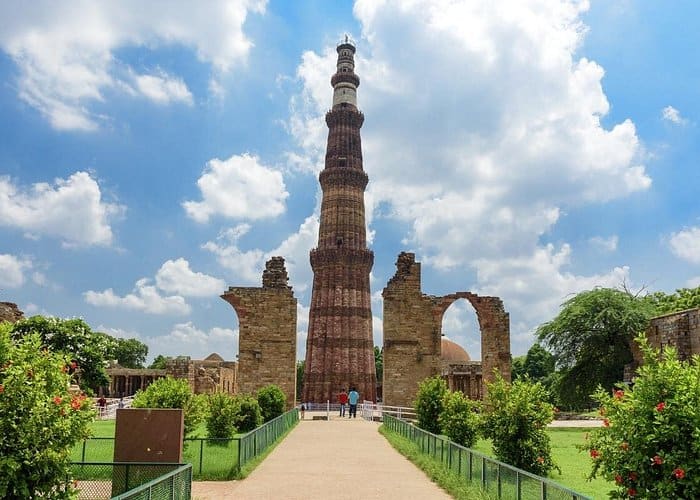 Which is the Tallest Minaret in India