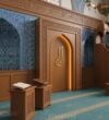 Wooden Mosque Mihrab and Minbar Set – Model WST-0003 – wooden mosque mihrab detail view 3
