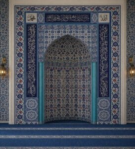Tile Mosque Mihrab – TA-14 – wooden mosque mihrab detail view 1