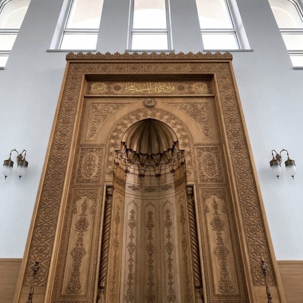 Classic Ottoman Stlye Mihrab – custom wooden mosque mihrab