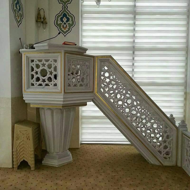 Marble Mosque Preacher Dais – Model MDS-0003 | MosqueBuild Marmor-Predigtpodest für Moscheen – Modell MDS-0003