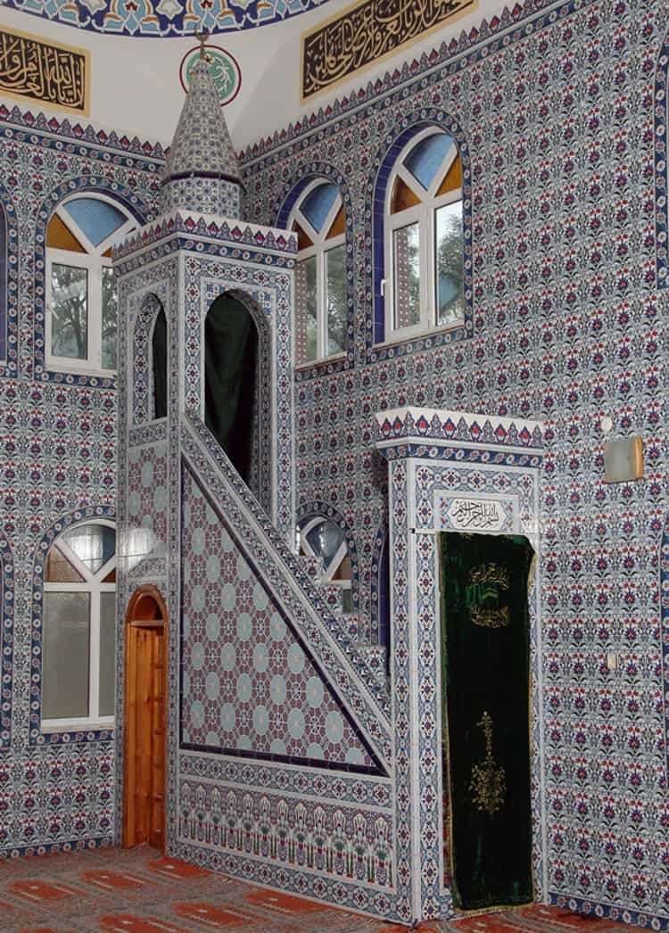 Tile Mosque Minbar – TP-06 | MosqueBuild Fliesen-Minbar für Moscheen – Modell TP-06