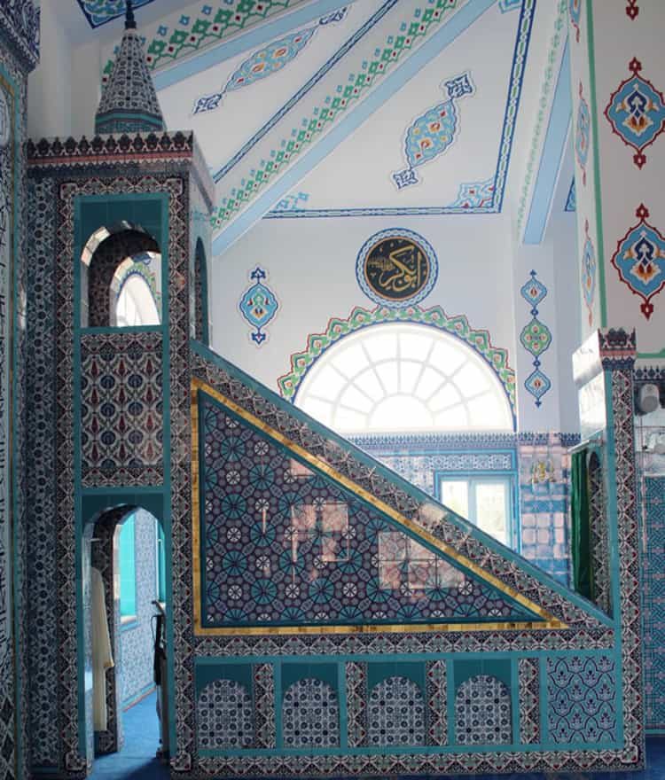 Tile Mosque Minbar – TP-07 | MosqueBuild Fliesen-Minbar für Moscheen – Modell TP-07
