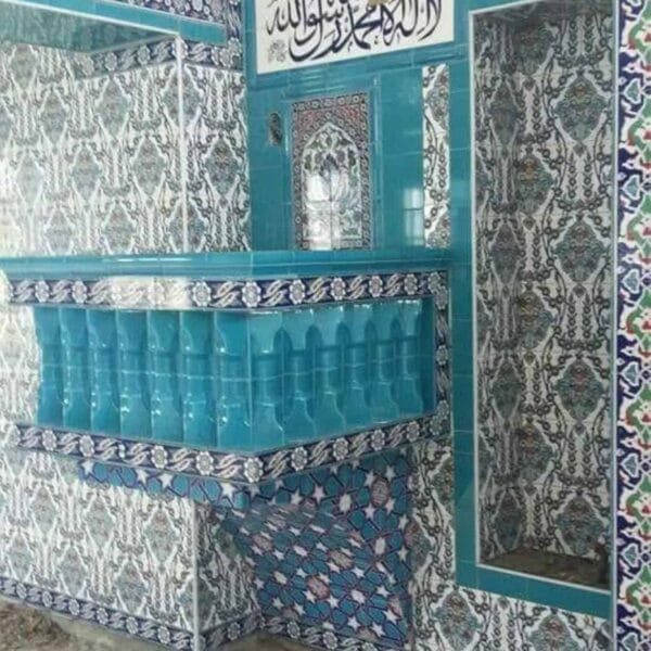 منصة واعظ مسجد مكسوة بالبلاط – موديل TDS-0005