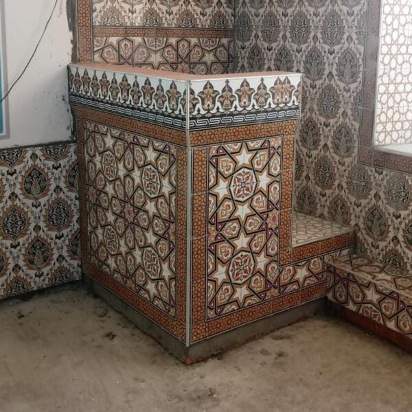 منصة واعظ مسجد مكسوة بالبلاط – موديل TDS-0006