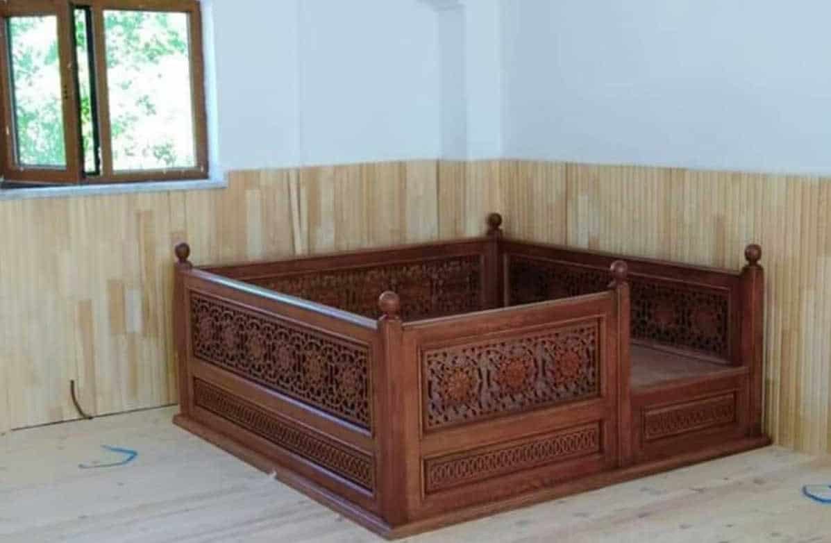 Wooden Mosque Muezzin Platform – WMP-05 | MosqueBuild Деревянная площадка муэдзина – модель WMP-05