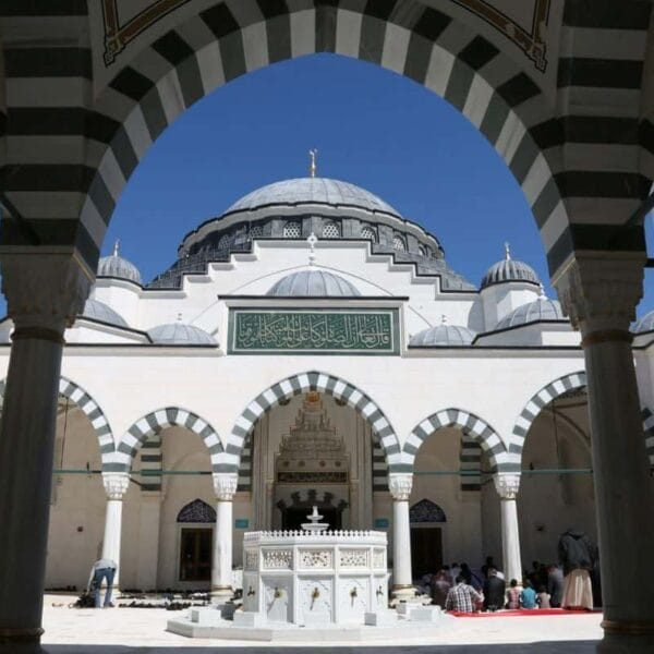 Moschee-Designprojekt – Diyanet Center of America – Detailansicht 3