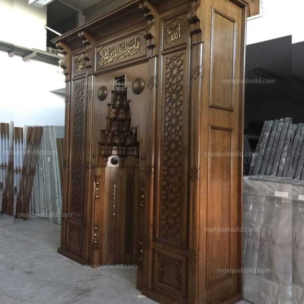 Classic Wooden Mosque Mihrab – Model WMH-0034 – wooden mosque mihrab detail view 1