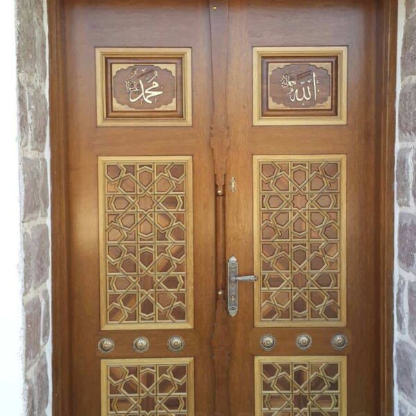 Porte de mosquée en bois kündekâri – modèle KWD-15 – Vue détaillée 1