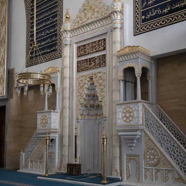 Marble Mosque Mihrab and Minbar and Dais Set – Model MST-0005 – wooden mosque mihrab detail view 1