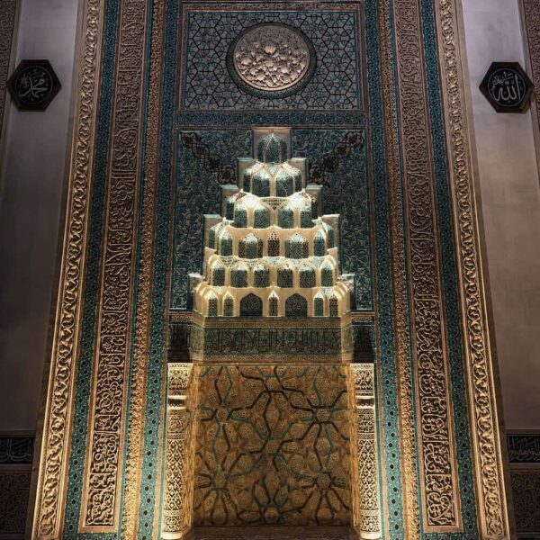 Mihrab de mosquée en carreaux décoratifs – modèle TA-01 – Vue détaillée 1