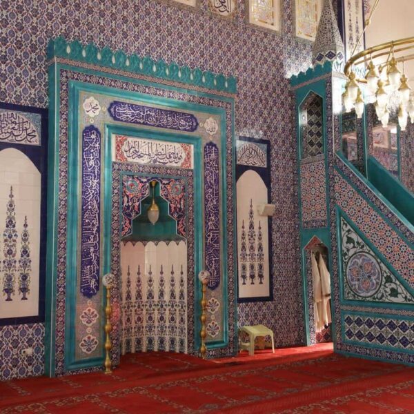محراب مسجد مكسو بالبلاط الزخرفي – الموديل TA-02 – عرض تفصيلي 4
