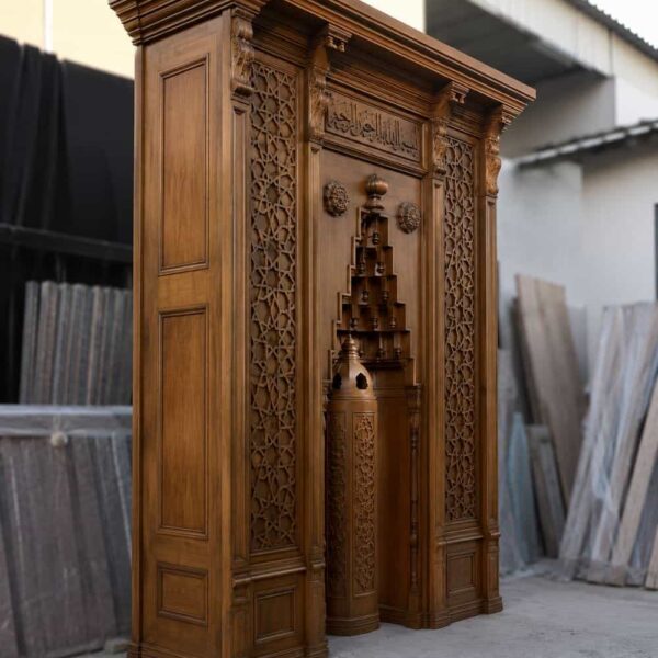 Classic Wooden Mosque Mihrab – Model WMH-0034 – wooden mosque mihrab detail view 3