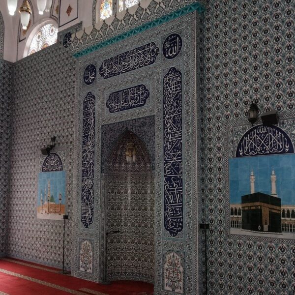 Mihrab de mosquée en carreaux décoratifs – modèle TA-16 – Vue détaillée 1