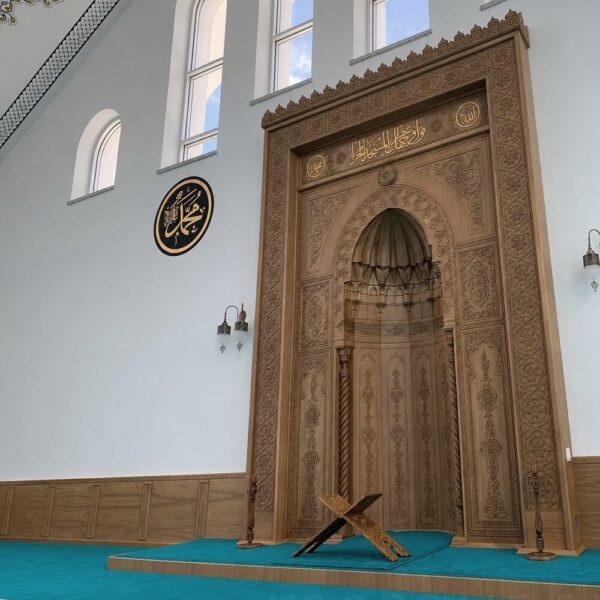Classic Ottoman Stlye Mihrab – wooden mosque mihrab detail view 7